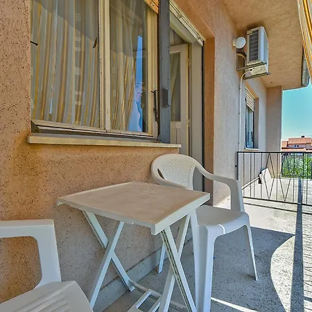 Apartmán Mirela 1554 *