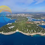 Mirela 1554 Pula