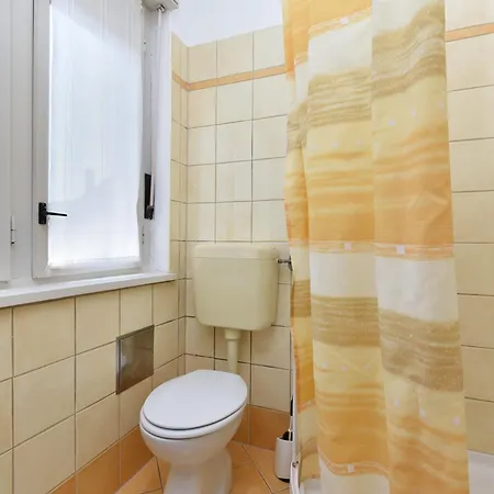 Apartamento Mirela 1554 *