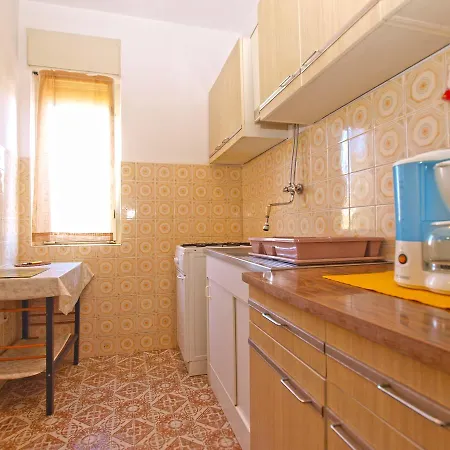 Mirela 1554 *
