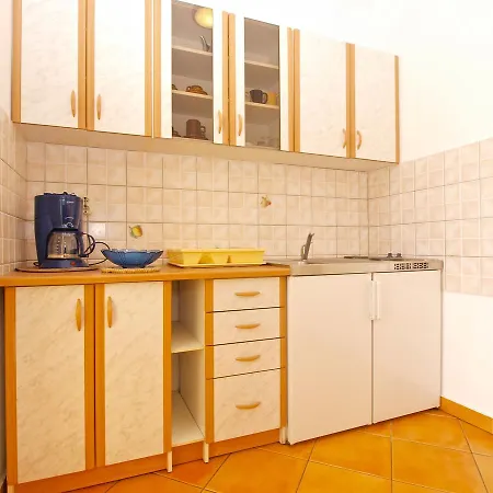 Apartment Mirela 1554 Pula