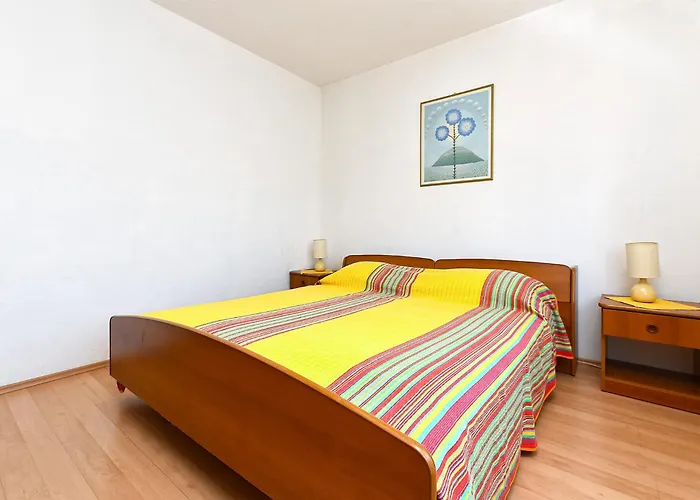 Mirela 1554 Apartman