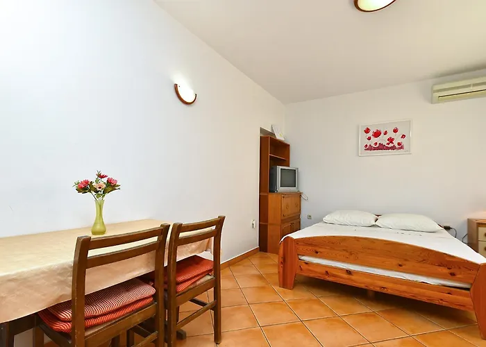 Mirela 1554 Apartman Pula